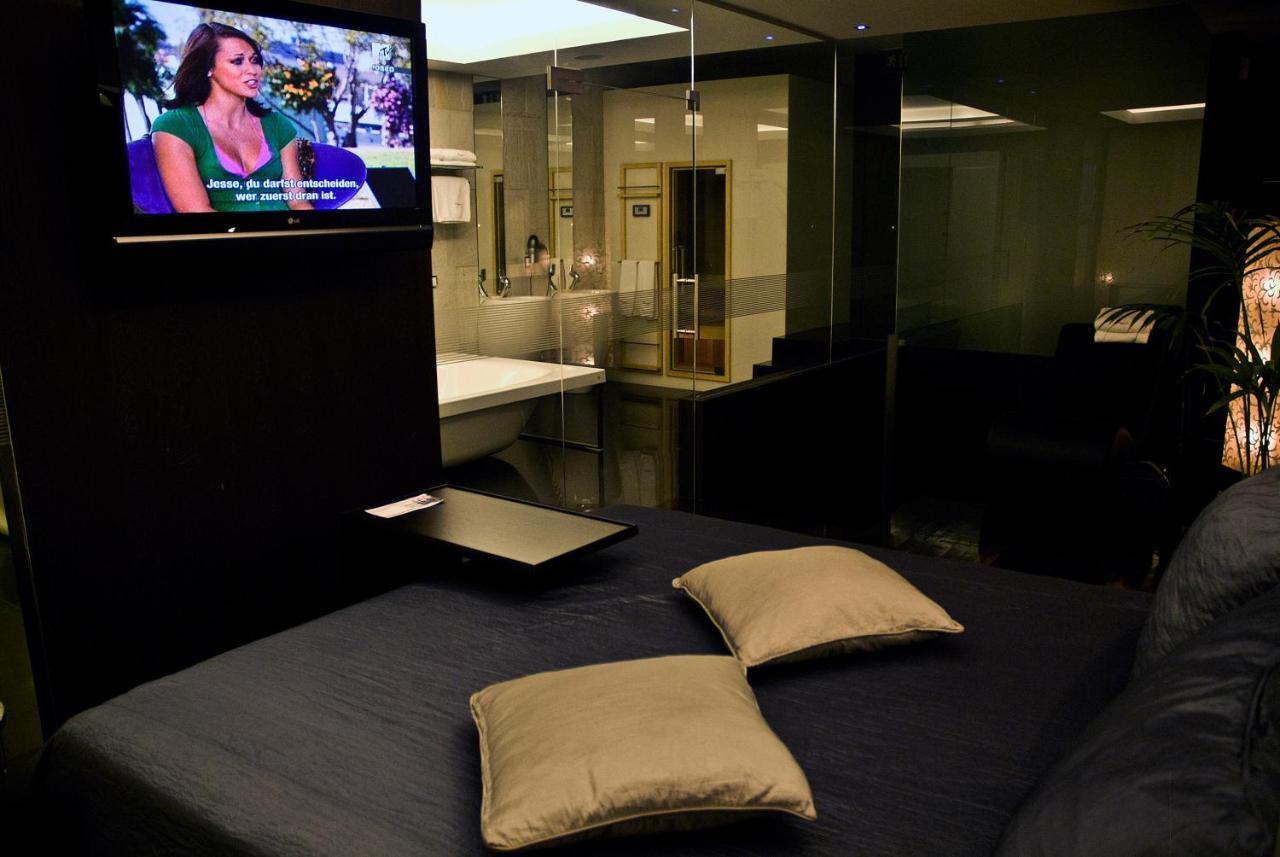 Motel Flamingo Perafita Экстерьер фото